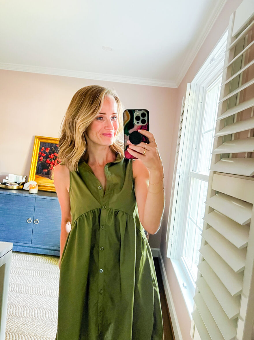 8 Cute Teacher Outfits that are Classic & Comfortable