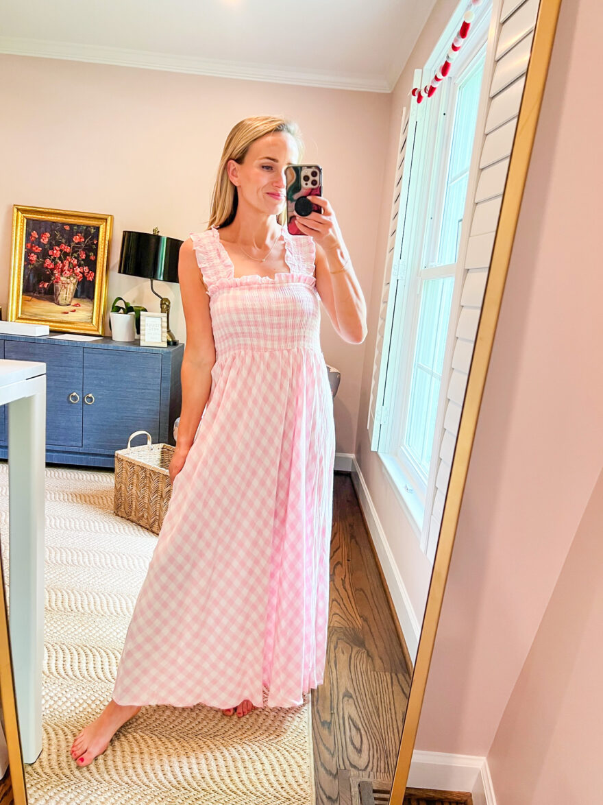 woman wearing pink dress for Church Outfits
