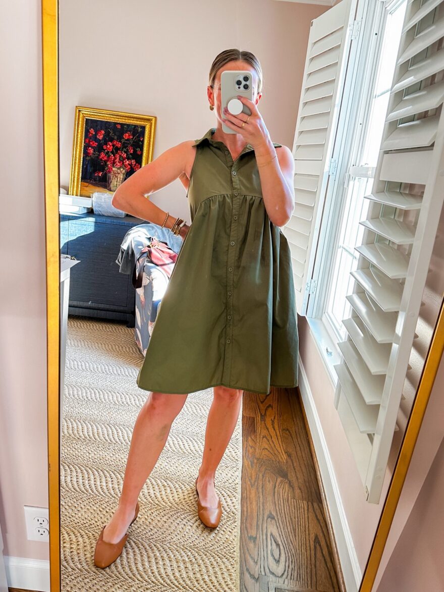 TeriLyn Adams taking a selfie and wearing Collared Sleeveless Amazon Shirt Dress one of her Nursing Friendly Dresses